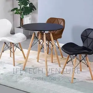 Me and Friends Coffee Table and Chairs