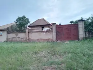 17000sqm 1.7 Hectares Land on Western Avenue Surulere Lagos