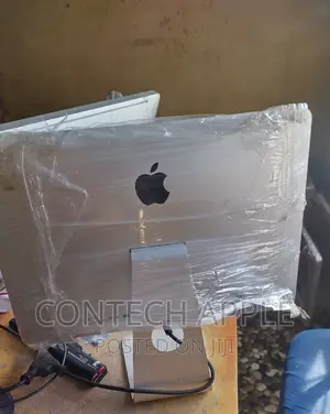Desktop Computer Apple iMac 8GB Intel Core I5 SSD 256GB