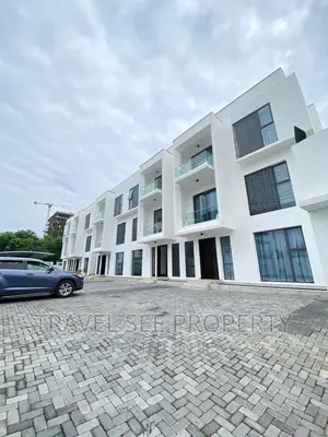 Furnished 6bdrm Duplex in Bananas Lsland for sale