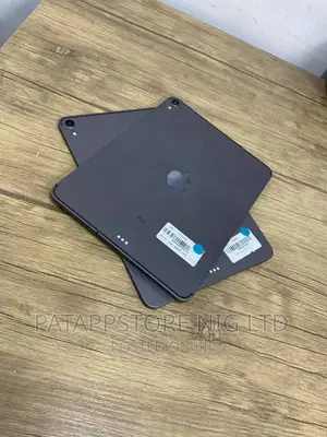 Apple iPad Pro 11 (2018) 256 GB Gray