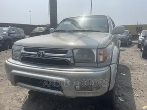 Toyota 4-Runner 2000 Silver