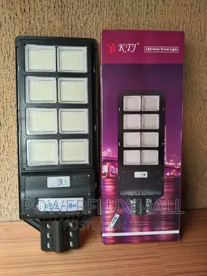 200W Solar Street Light