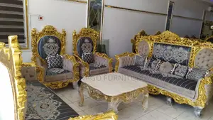 Kings and Queens Executive Golden Royal Sofa Chair