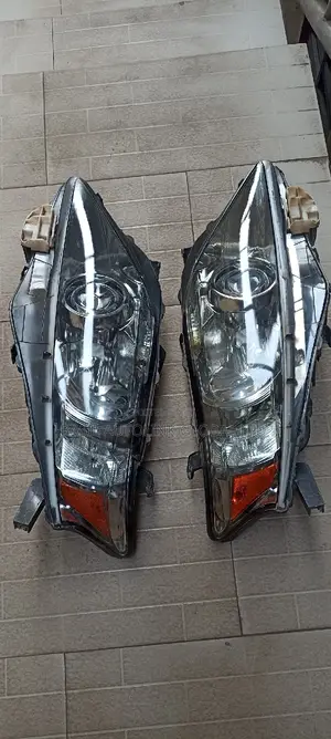 Charger Headlamp Rx350 2010