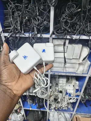 Original Macbook Pro/Air Charger, 60watts 