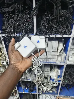 Original Macbook Pro/Air Charger, 60watts 