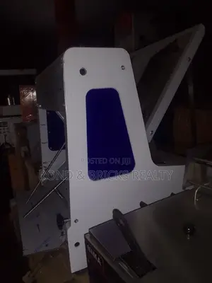 Bread Slicer