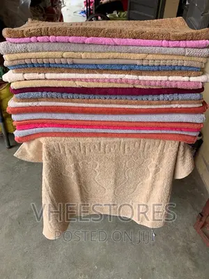 Bathroom Floor Towels for Home and Hotels