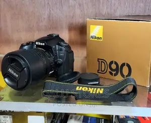 Nikon D90 DSLR Camera With 18 to 105,Mm Lens