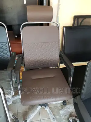 Semi Executive Office Chair With Headrest.