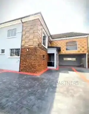 5bdrm Duplex in New Gra Port for sale