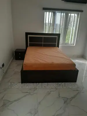 4 1/2 × 6ft Modern Bedframe