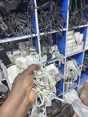 Macbook Pro/Air Charger