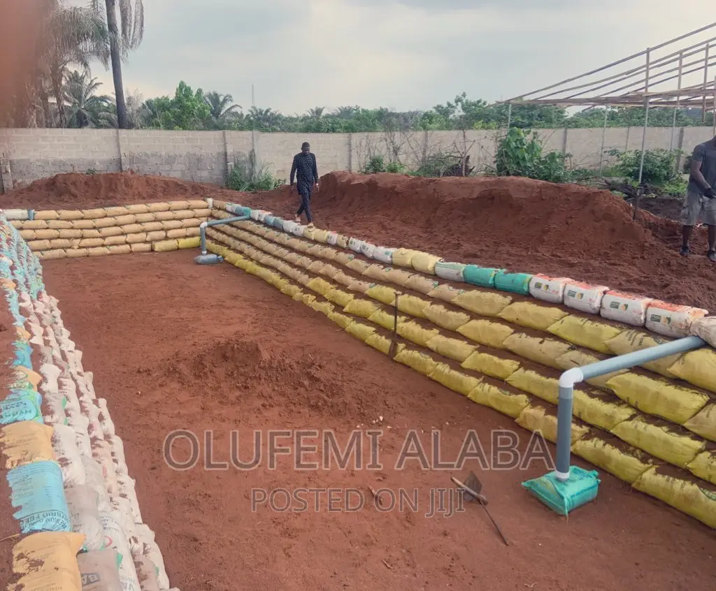 Both Earthen and Concrete Pond Construction.