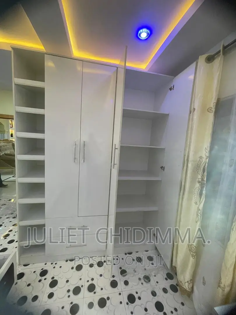 6ft by 8ft Wardrobe