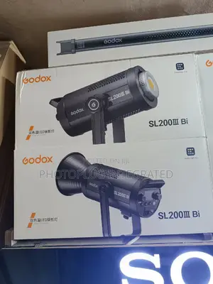 Godox Sl200iii-Bi Video Light With Big Black Light Stand