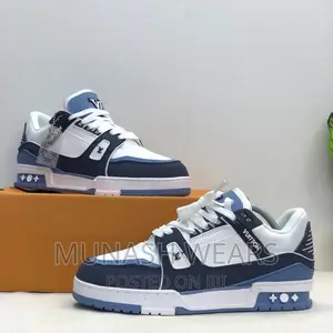Luxury Louis Vuitton Monogram Sneakers