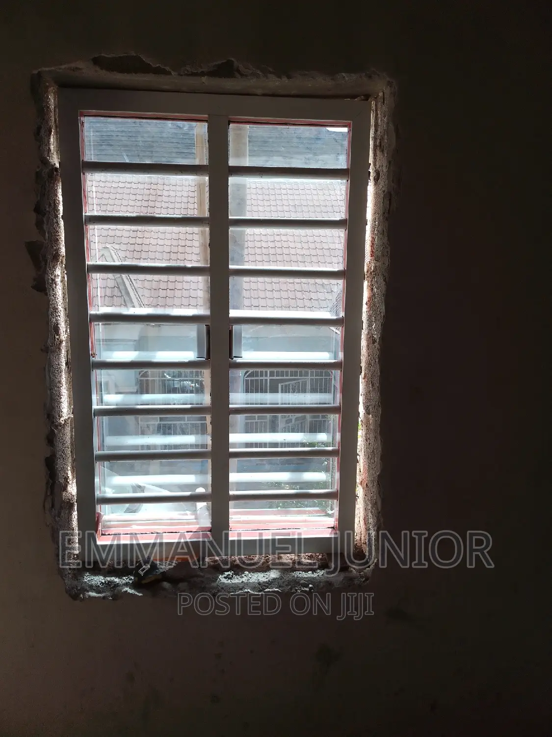 Frameless Window