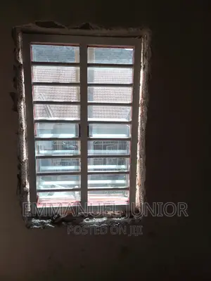 Frameless Window