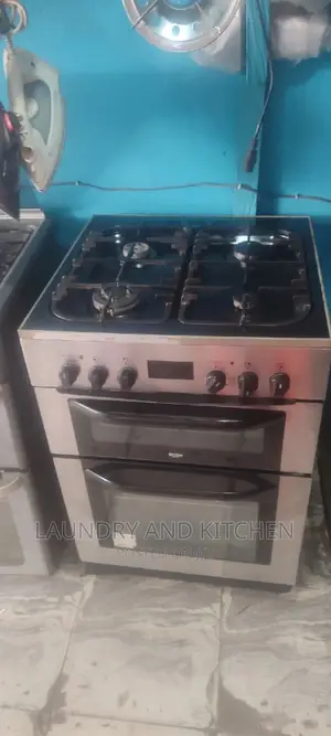 4 Burner Gas Cooker With Oven and Grill