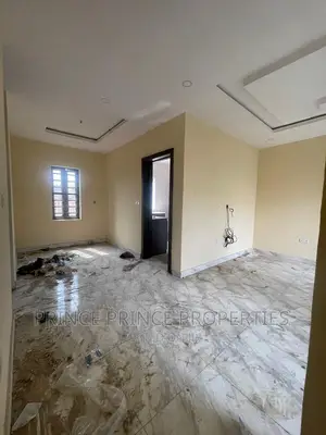 Furnished 2bdrm Block of Flats in Surulere for rent