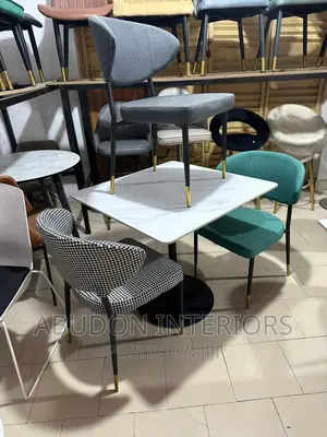Cup Shaped Chair With Table