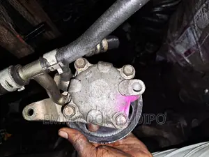 Power Steering Pump for Nissan Pathfinder 1998 to 2005