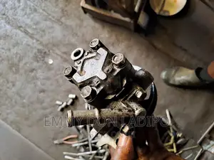 Power Steering Pump for Nissan Sunny