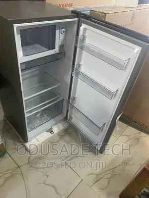 Sliver Hisense Single Door Refrigirator (RR20S) 150L