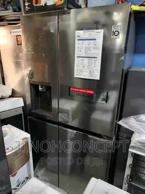 LG Side by Side Refrigerator With Automatic Ice Maker