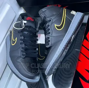 *Original Nike Air Jordan 1 Retro Men Women Sneakers