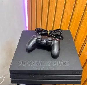 PS4 Console Pro UK Used