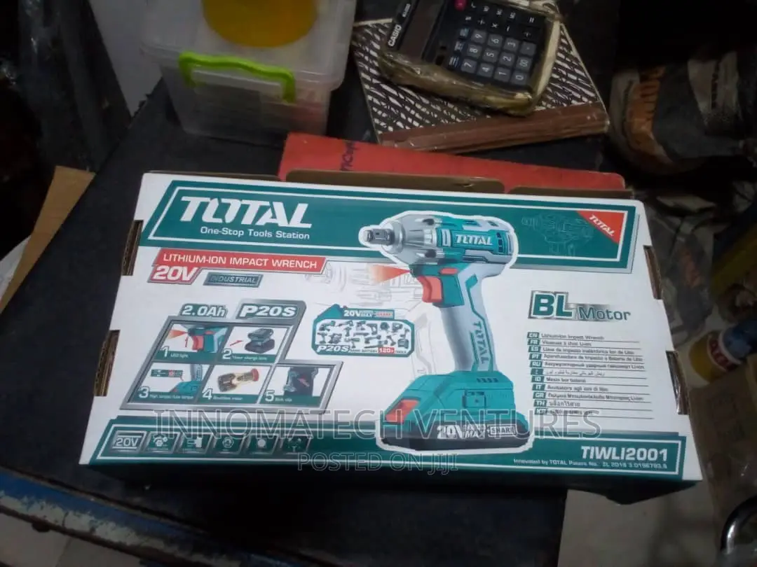 Battery Impact Wrench (TOTAL)