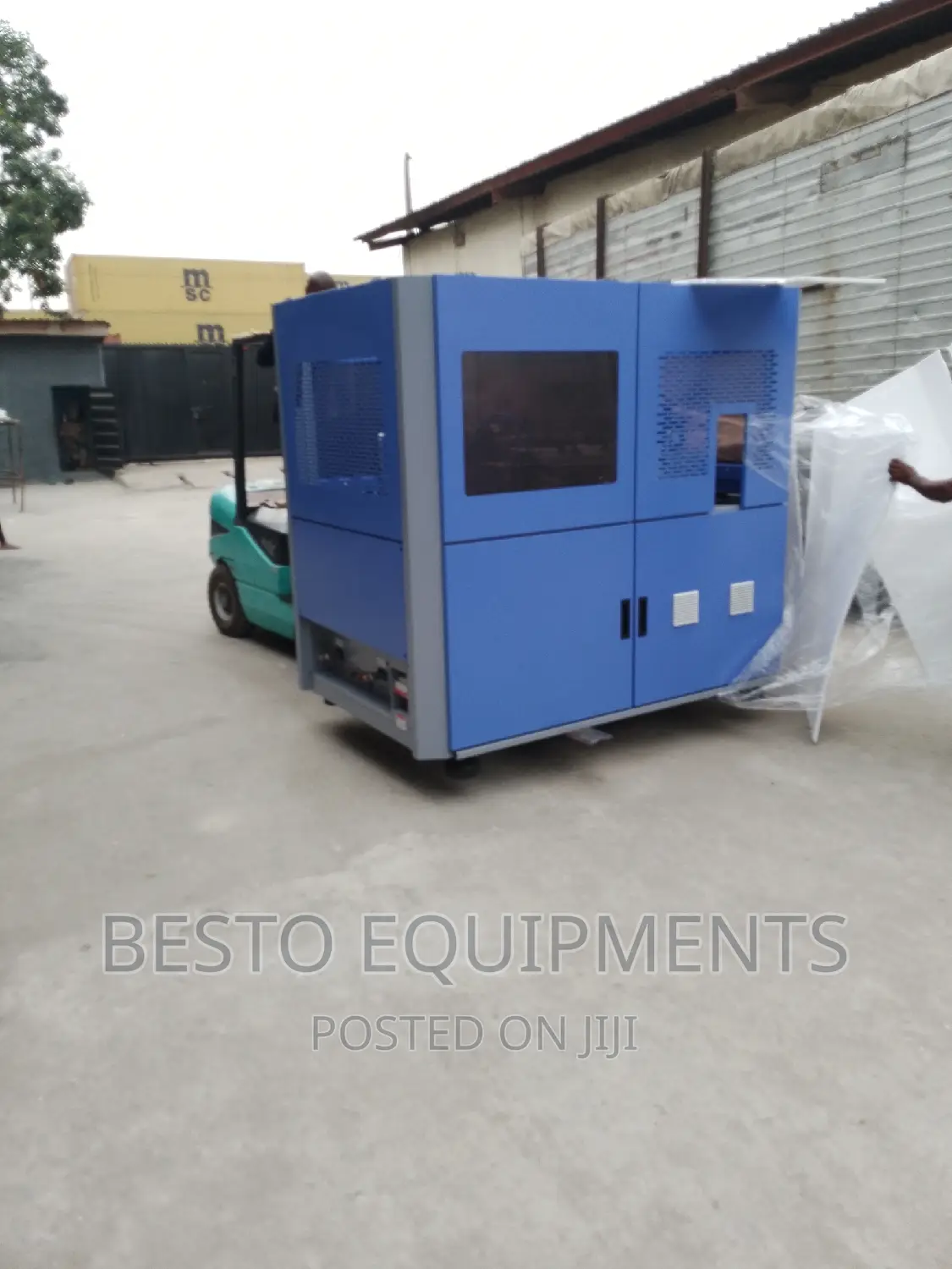 Automatic Pet Bottle Blowing Machine Pet Blowing Machine.