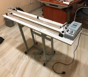 SFTD1000 Foot Impulse Sealer and Cutter.
