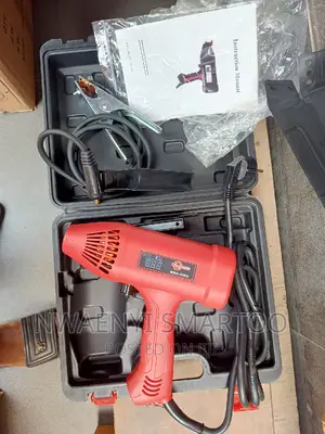 Be and Decker Handheld Welding Machine