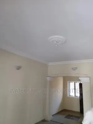 3bdrm Block of Flats in Midwifery, Oshimili South for rent