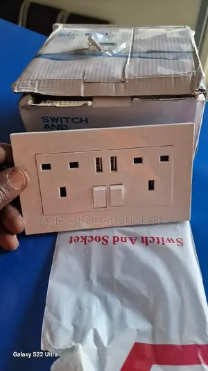 13a Dual Wall Socket With Usb Charging Port for Phone