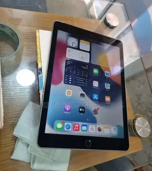 Apple iPad Air 2 128 GB Gray