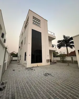 5bdrm Duplex in Gwarinpa Main Abuja for sale