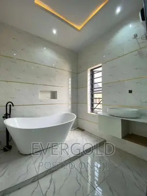 White Luxury Bath Tub With Original Acrylic Material