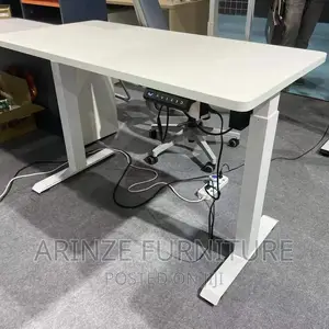 Electric Adjustable Gaming Table