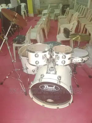 Quality Pearl Drum Set