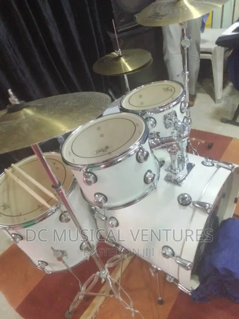 Quality Pearl Drum Set