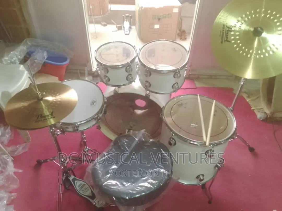Quality Pearl Drum Set