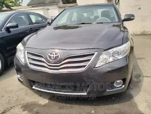 Toyota Camry 2011 Gray