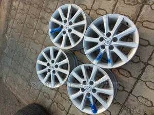 Toyota Camry Alloyed Rim 16