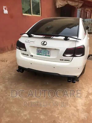 Gs350 Back Bumper Spoiler and Boot Spoiler