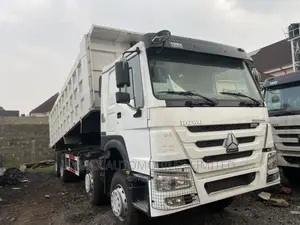 Howo 375 , 12tyres White Bucket